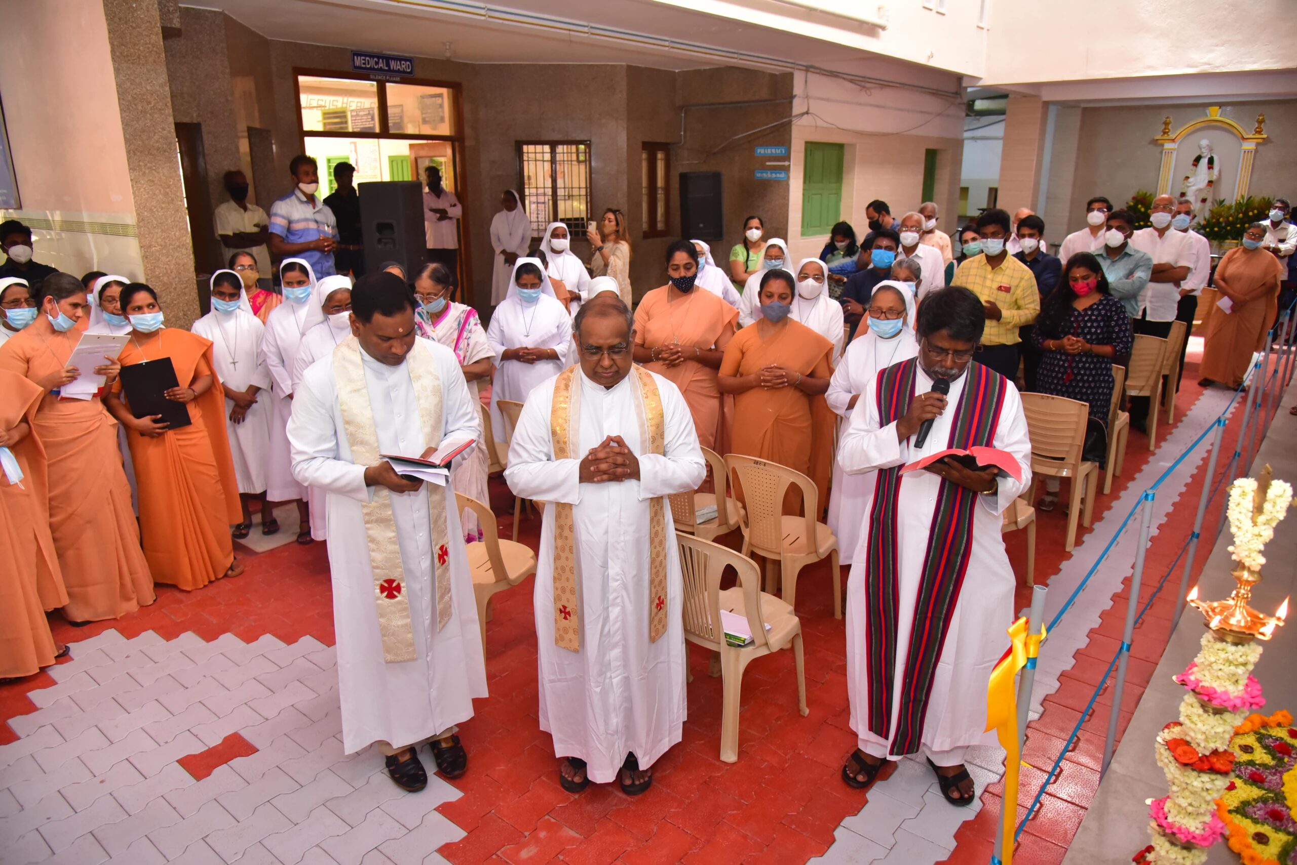 Gallery St Joseph of Cluny Hospital